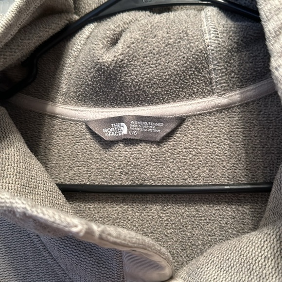 The North Face Quarter Button Hoodie - Picture 3 of 10